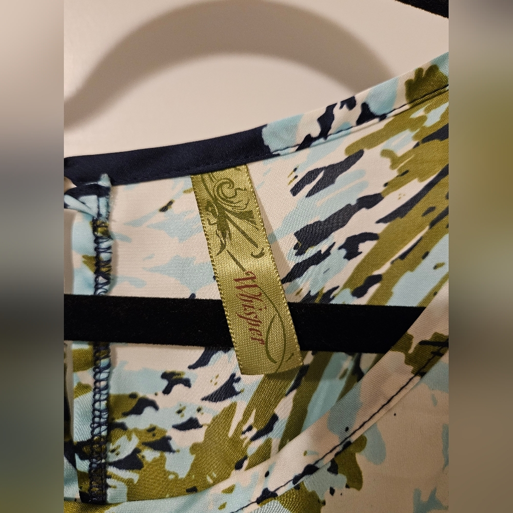 NEW abstract blouse - Picture 4 of 5